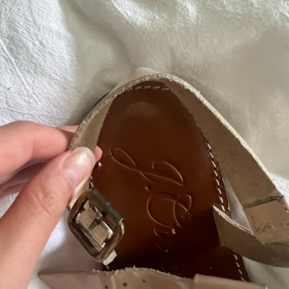 J Crew Italian Fisherman Sandals in shiny spazzolato leather size 8.5 - Picture 3 of 5